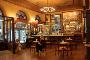 Cafe Meletti, Ascoli Piceno | Vakantiewoning Casa Cipresse